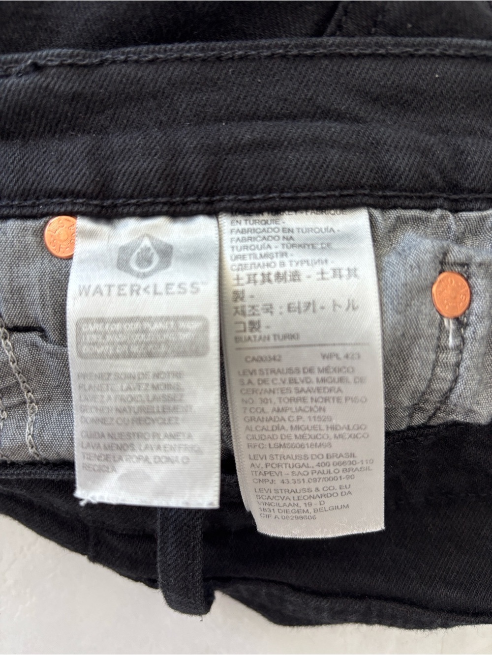 Levi's WEDGIE STRAIGHT ANKLE JEANS black W26 L30 - Picture 8 of 9